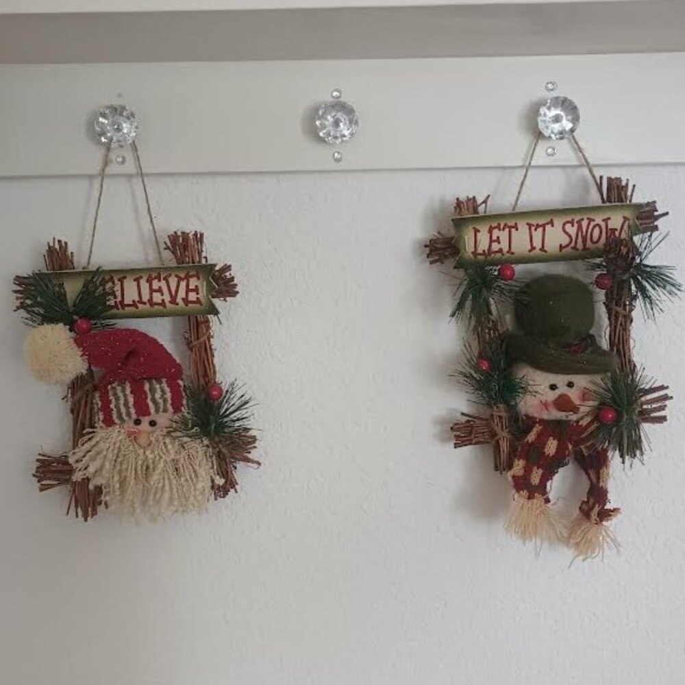 TII COLLECTION WOODSY SANTA CLAUS AND SNOWMAN WALL HANGINGS SET NEW